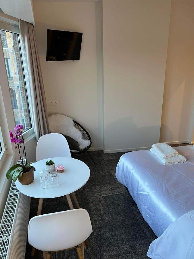 Prachtige Kamer In Centrum Brugge Met Badkamer ! Exterior foto