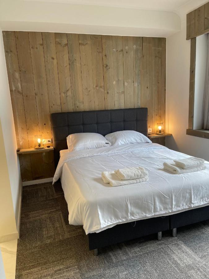 Prachtige Kamer In Centrum Brugge Met Badkamer ! Exterior foto